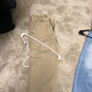 Buckle khakis size 30R (30X32)